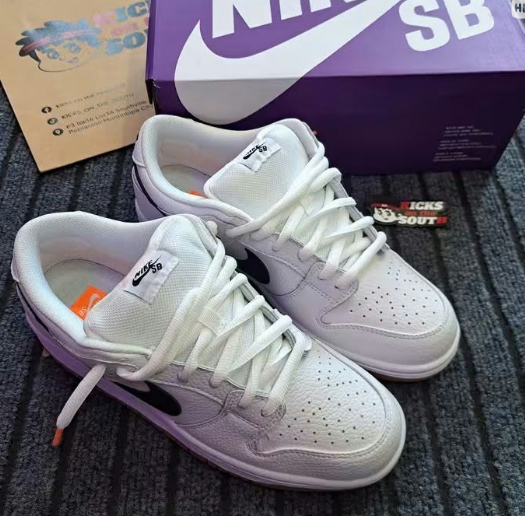 SB DUNK LOW